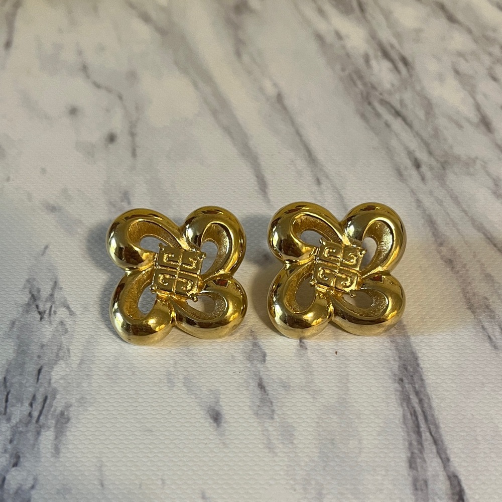 012 Vintage Givenchy Gold Clover Logo Earrings – 1980s Designer Jewelry